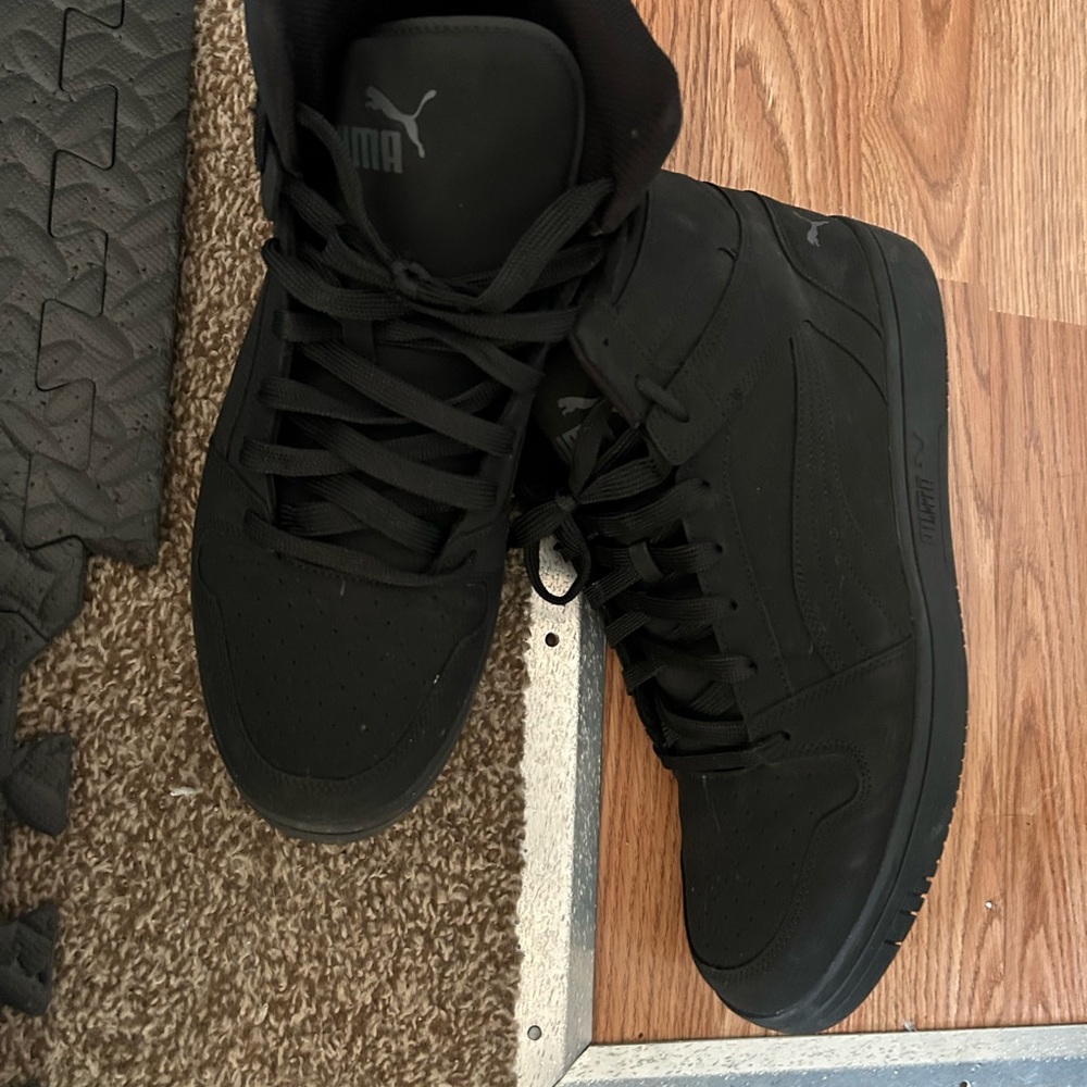 Puma Men's Black High-Top Sneakers